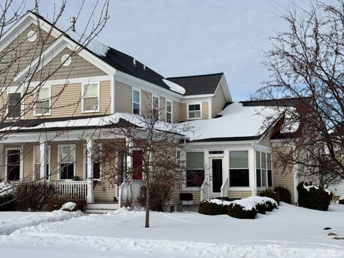 8 W Fisher Ln, South Burlington, VT, 05403-7924 | Card Image