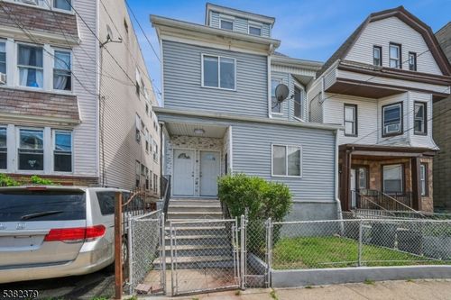 1-18 Ellis Ave, Irvington, NJ, 07111-4211 | Card Image