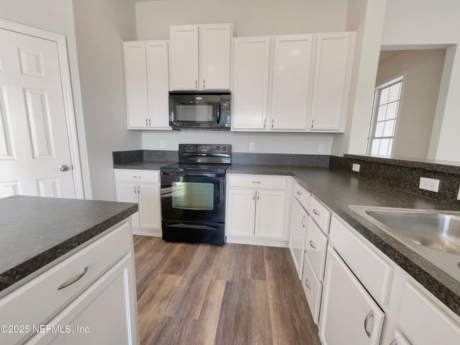 3203 Canyon Falls Dr, House other with 3 bedrooms, 3 bathrooms and null parking in GREEN COVE SPRINGS FL | Image 6