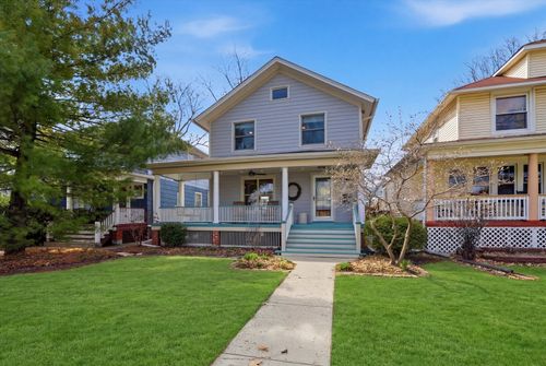 527 Lyman Ave, Oak Park, IL, 60304-1629 | Card Image