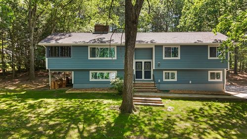 4 Castle Hill Rd, Windham, NH, 03087-1730 | Card Image