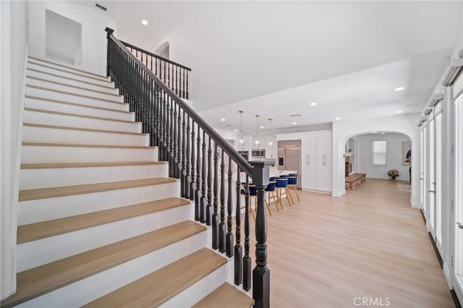 25422 Magnolia Ln, House other with 5 bedrooms, 5 bathrooms and 5 parking in Stevenson Ranch CA | Image 11