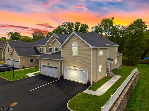 12-12 Remington Ct, Farmingdale, NJ, 07727-3889 | Card Image