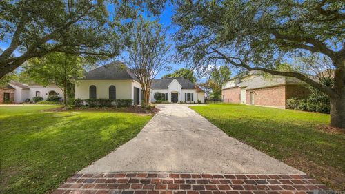 6115 Jonathan Alaric Ave, Gonzales, LA, 70737-8516 | Card Image