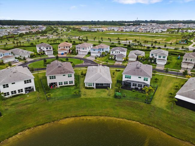 5469 Macoon Way, House other with 3 bedrooms, 3 bathrooms and null parking in Westlake FL | Image 49