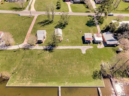 8049 Island Rd, Ventress, LA, 70783-3007 | Card Image