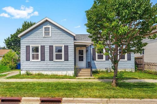 680 W 5th Avenue, OSHKOSH, WI, 54902 | Card Image