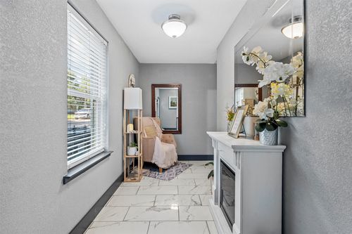 1205 N 17th St, Waco, TX, 76707-2231 | Card Image