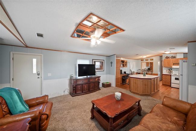 958 Wightman St, House other with 3 bedrooms, 2 bathrooms and null parking in Matagorda TX | Image 25