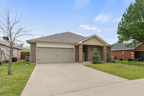127 Mitchell Cir, Terrell, TX, 75160-3300 | Card Image