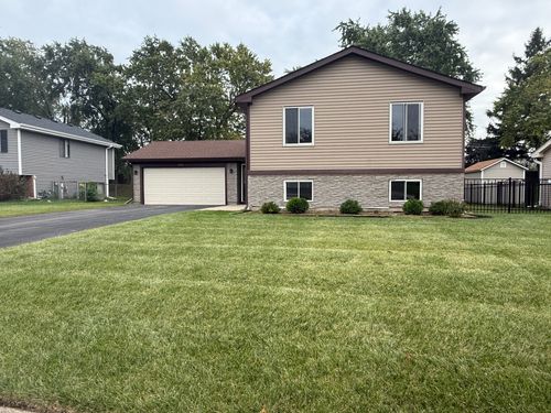 2341 Leeward Ln, Hanover Park, IL, 60133-6030 | Card Image