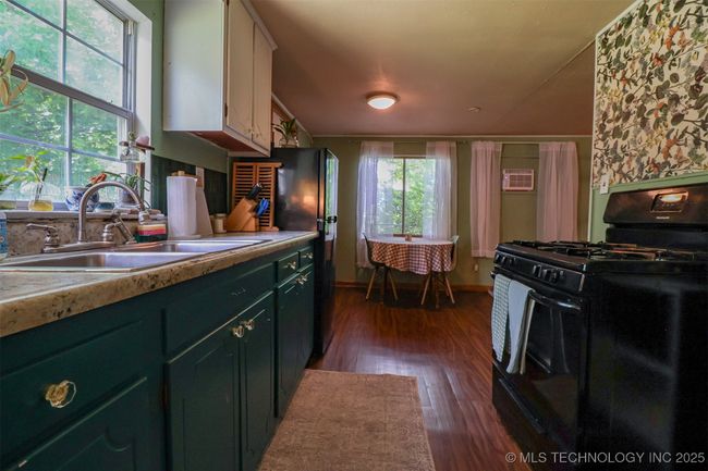 714 Maple St, House other with 2 bedrooms, 1 bathrooms and null parking in Sapulpa OK | Image 14