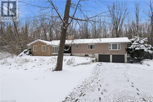 563 6 Concession Rd W, Millgrove, ON, L8B1N2 | Card Image