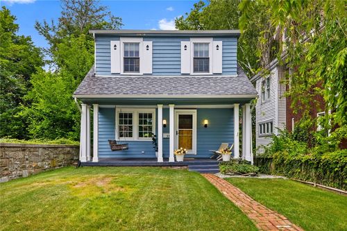 332 Leroi Rd, Pittsburgh, PA, 15208-2718 | Card Image