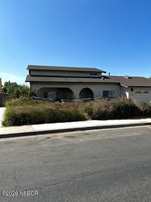722 E Bunny Ave, Santa Maria, CA, 93454-2912 | Card Image