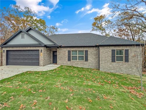 100 Selkirk Dr, Bella Vista, AR, 72715-4307 | Card Image