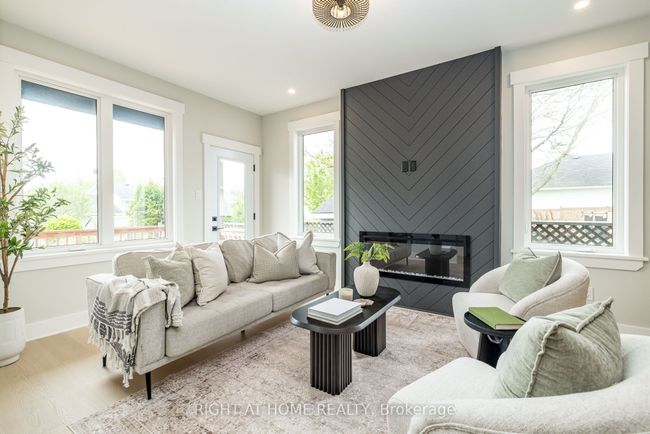 B - 8 Gardner St, House attached with 3 bedrooms, 3 bathrooms and 2 parking in Arnprior ON | Image 4