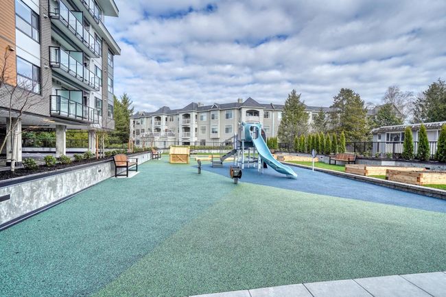 201 - 20695 Eastleigh Crescent, Condo with 2 bedrooms, 2 bathrooms and 2 parking in Langley BC | Image 26