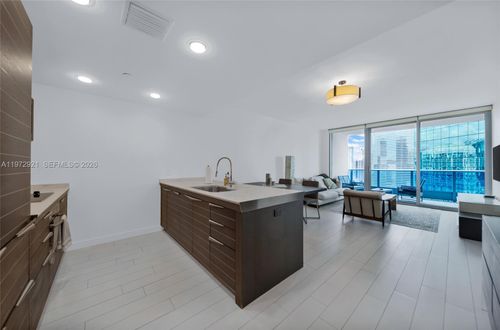 apt-3811-200 Biscayne Boulevard Way, Miami, FL, 33131-2162 | Card Image