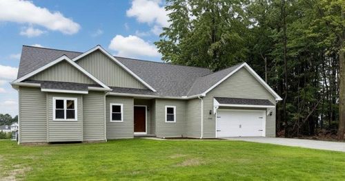 95-7370 Korin Crossing, Erie, PA, 16415 | Card Image