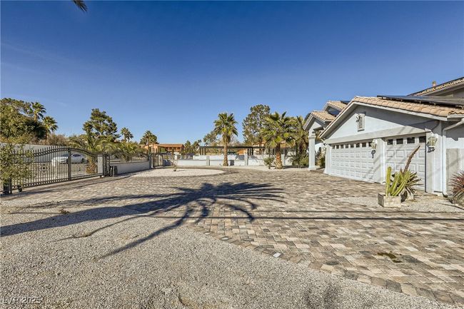 2890 Belcastro St, House other with 4 bedrooms, 5 bathrooms and null parking in Las Vegas NV | Image 6
