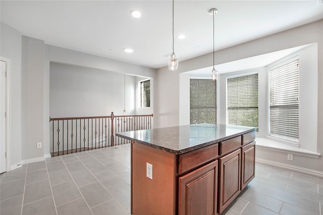 1511 Biltmore Ln, Townhouse with 3 bedrooms, 4 bathrooms and null parking in Irving TX | Image 12