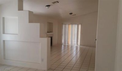 33 Newburg Avenue, House other with 3 bedrooms, 2 bathrooms and null parking in North Las Vegas NV | Image 3