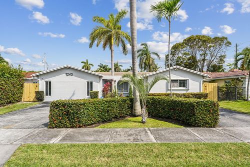 1243 Garfield St, Hollywood, FL, 33019-3123 | Card Image
