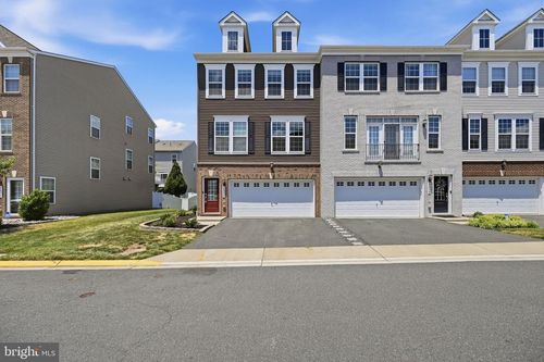 8808 Englewood Farms Dr, MANASSAS, VA, 20112-5880 | Card Image