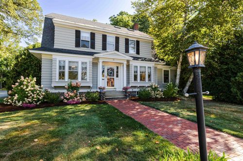 34 Auburn St, Concord, NH, 03301-3008 | Card Image