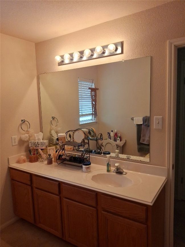Bathroom with marble vanity | Image 15