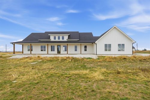 496 Willow Moon Ranch Rd, Crawford, TX, 76638-2512 | Card Image