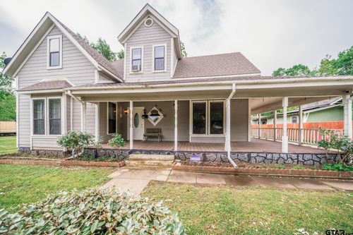 111 Canada St, Jacksonville, TX, 75766-3005 | Card Image