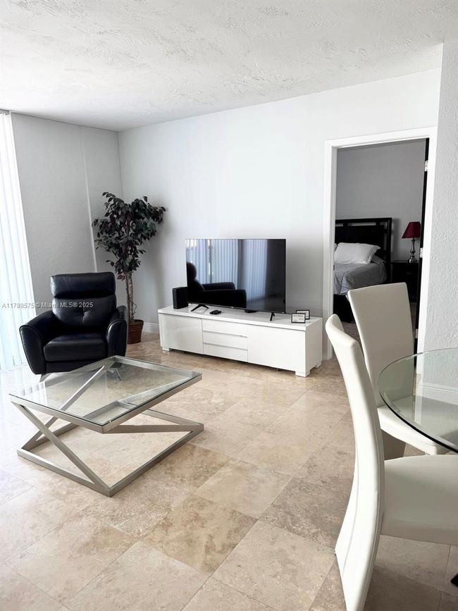 APT-5Y - 3801 S Ocean Dr, Condo with 1 bedrooms, 1 bathrooms and null parking in Hollywood FL | Image 23