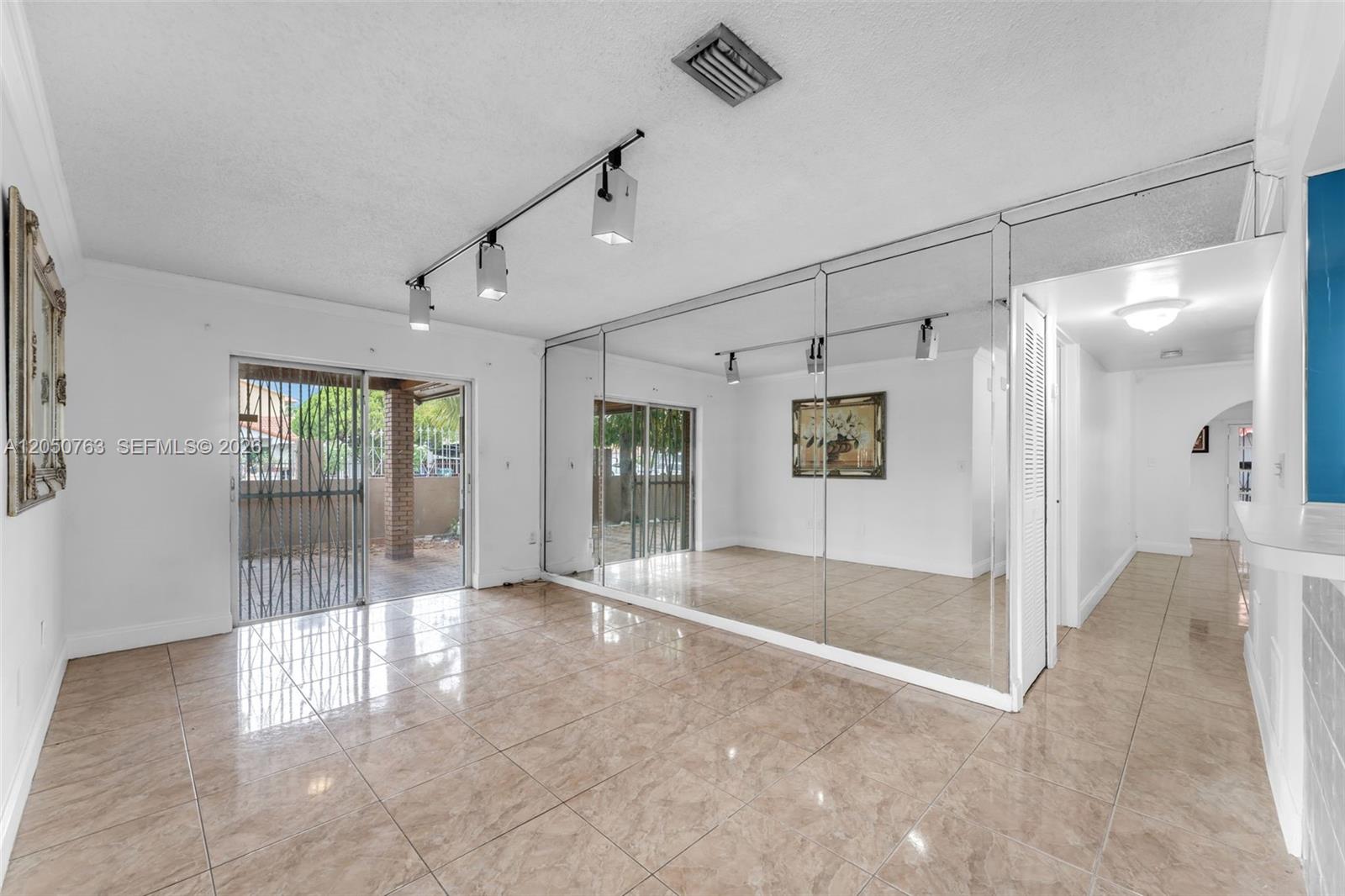 Residential in Miami 5