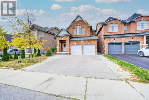 1238 Atkins Dr, Newmarket, ON, L3X0C3 | Card Image