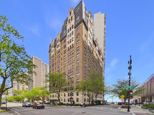 1a-6101 Sheridan Rd, Chicago, IL, 60660-2872 | Card Image