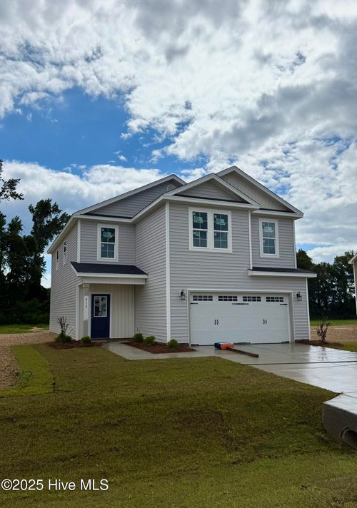 212 Shadow Grass Ct, Stella, NC, 28582-0029 | Card Image