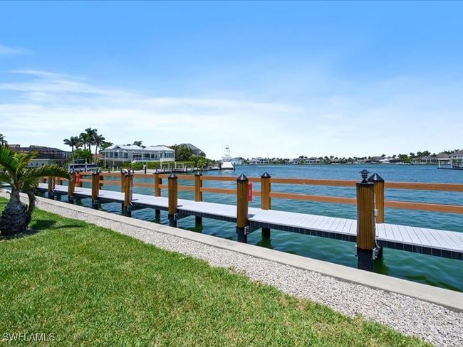 4-705 - 897 Collier Ct, Condo with 2 bedrooms, 2 bathrooms and null parking in Marco Island FL | Image 28