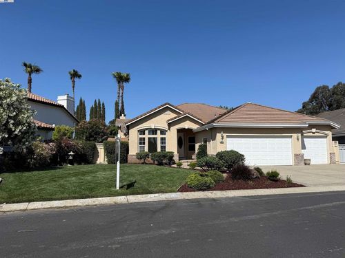 5511 Lanai Ct, Discovery Bay, CA, 94505-9292 | Card Image