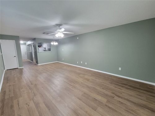 apt-1-3923 Old Oaks Dr, Bryan, TX, 77802-4759 | Card Image