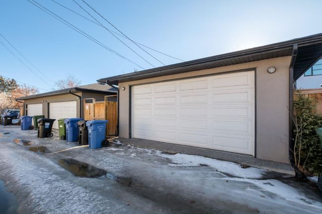 5228 Bowness Road Nw, Home with 4 bedrooms, 3 bathrooms and 2 parking in Calgary AB | Image 36