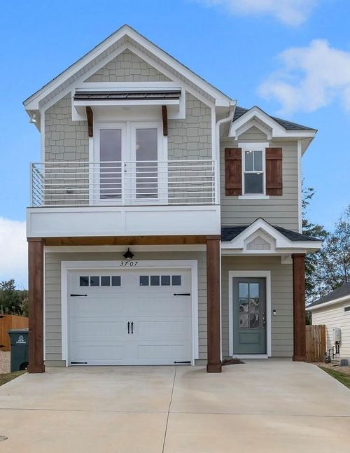 3707 Meadow Vista Ln, TALLAHASSEE, FL, 32308-6045 | Card Image