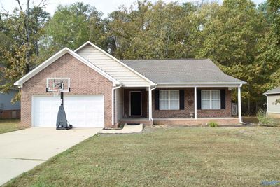 113 Deer Valley Parkway, House other with 3 bedrooms, 2 bathrooms and null parking in Rainbow City AL | Image 1