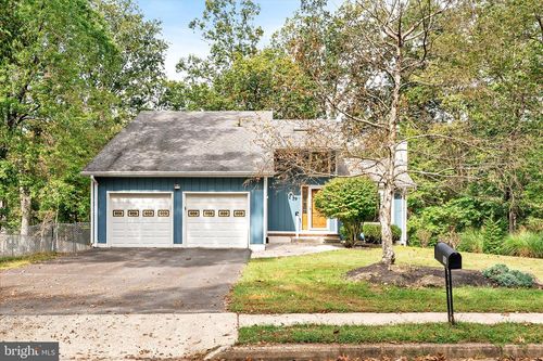 19 Oakwood Dr, NEW EGYPT, NJ, 08533-2821 | Card Image