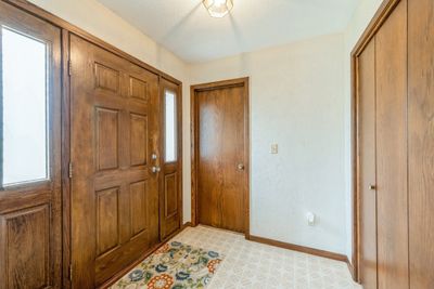 215 5th Street E, House other with 3 bedrooms, 3 bathrooms and null parking in Newhall IA | Image 2