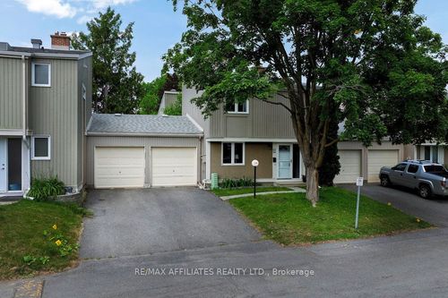 105 Weeping Willow Lane, Kanata, ON, K2K1E6 | Card Image