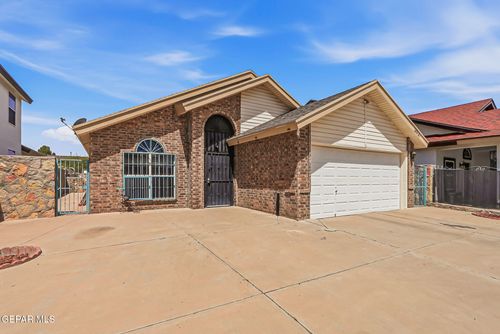 10422 Carter Scott Pl, Socorro, TX, 79927-3915 | Card Image