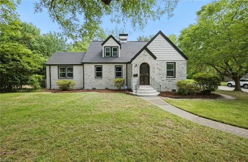 123 Maycox Avenue, Norfolk, VA, 23505 | Card Image