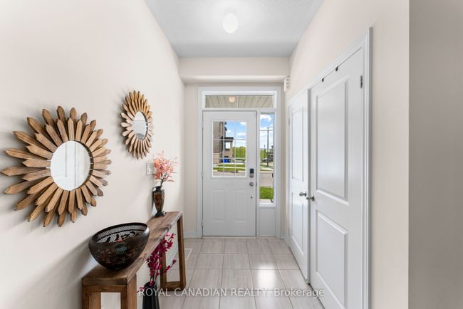 2670 Delphinium Trail, House attached with 4 bedrooms, 3 bathrooms and 1 parking in Pickering ON | Image 7